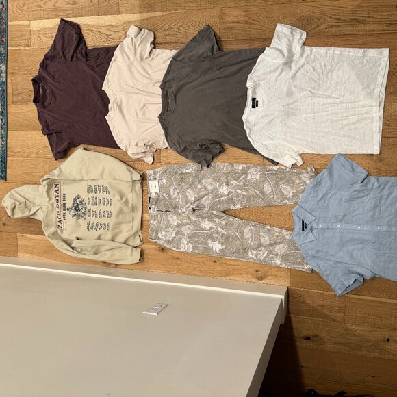 Abercrombie Bundle - Picture 1 of 16